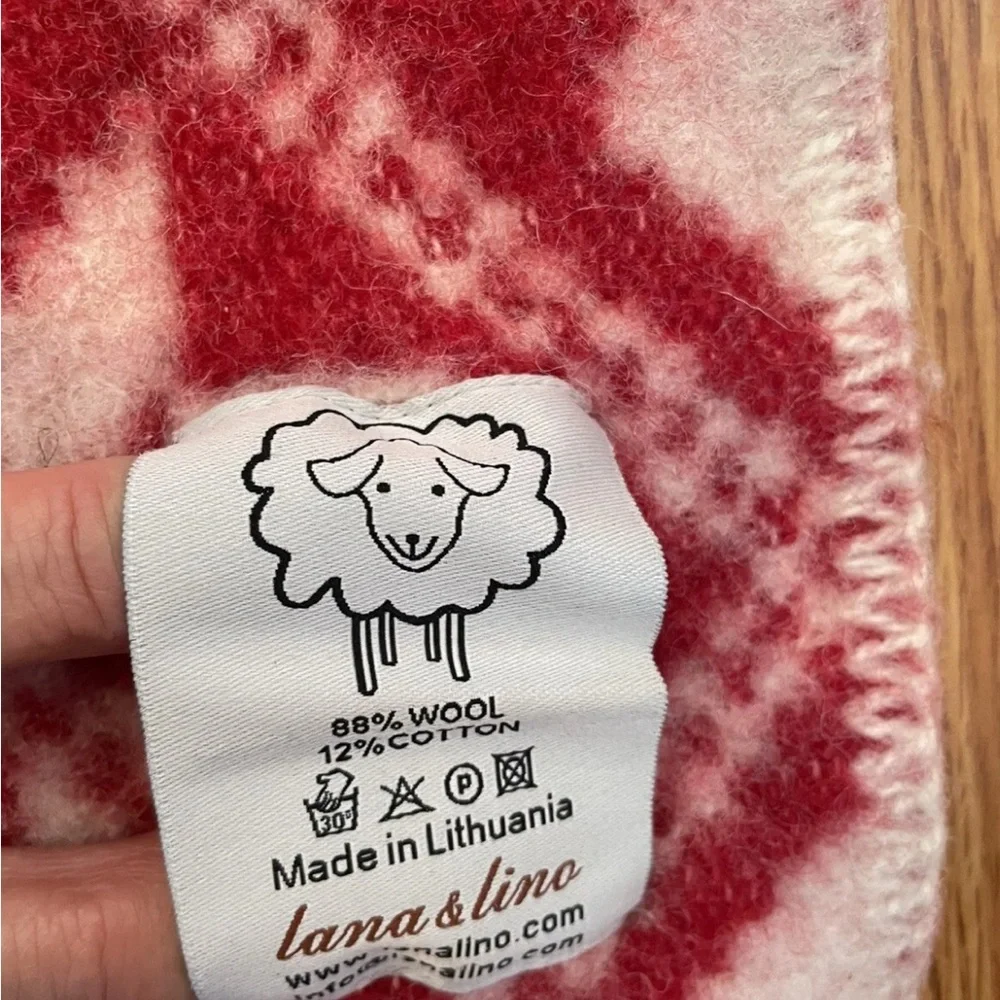 Lana & Lino Reindeer Snowflake Heart Red Reversible Wool/Cotton Throw 57